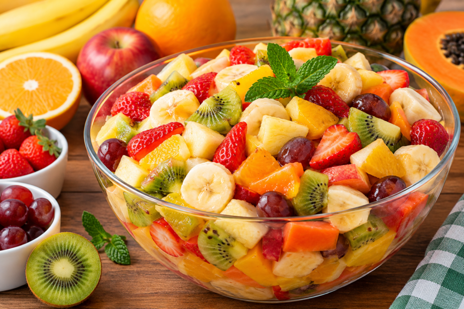 Salada de Frutas Saudável com Frutas Frescas: Receita Fácil